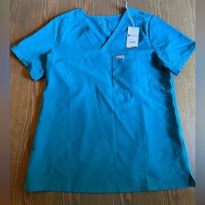 FIGS Pacific Blue Catarina Top - Size M